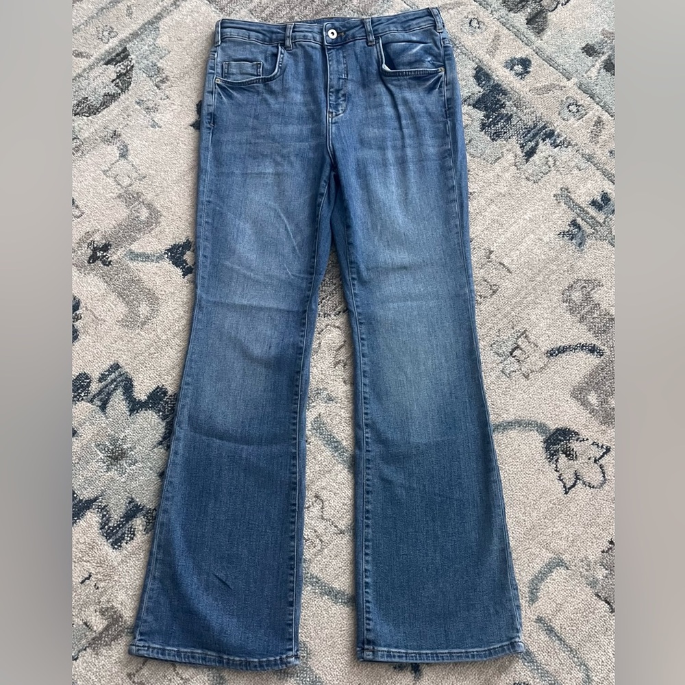 Pilcro Demilune Bootcut Jeans - Picture 6 of 9